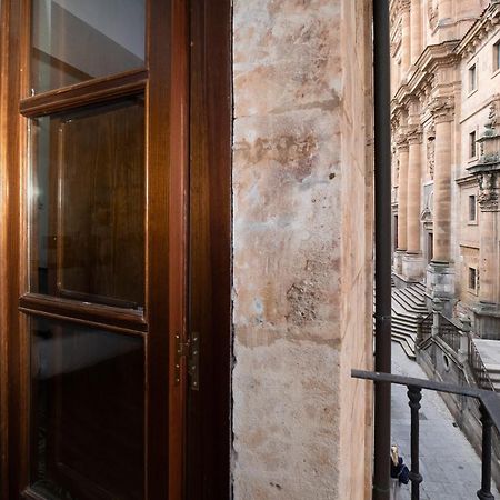 Estudio En La Calle Mas Bonita De Salamanca Exteriör bild